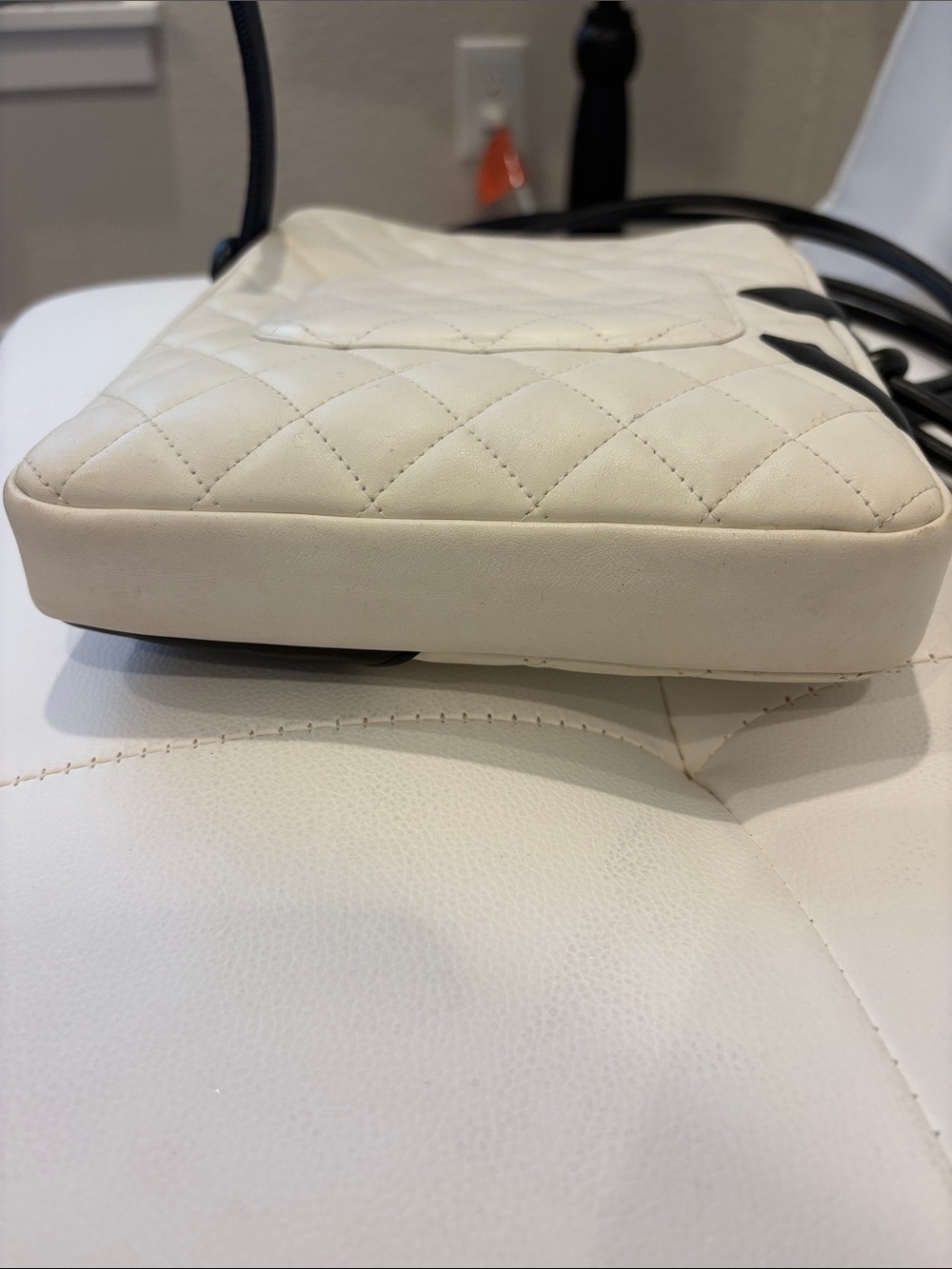 Chanel 🔥 Quilted CC Large Cambon Crossbody Shoulder Black White Great Condition - Picture 9 of 14